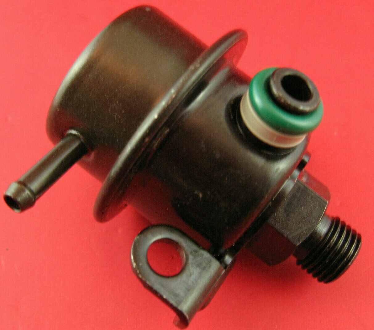 REGULADOR DE PRESIÓN DE GASOLINA - 4.0L foto 1