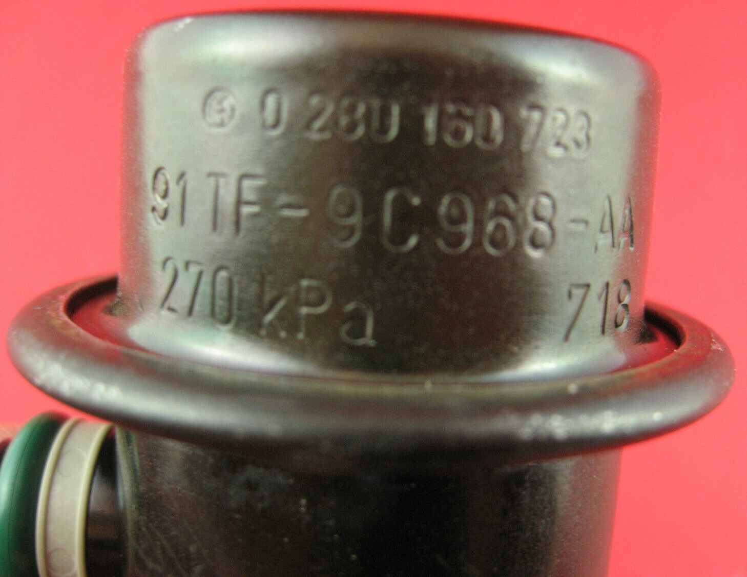 REGULADOR DE PRESIÓN DE GASOLINA - 4.0L foto 3