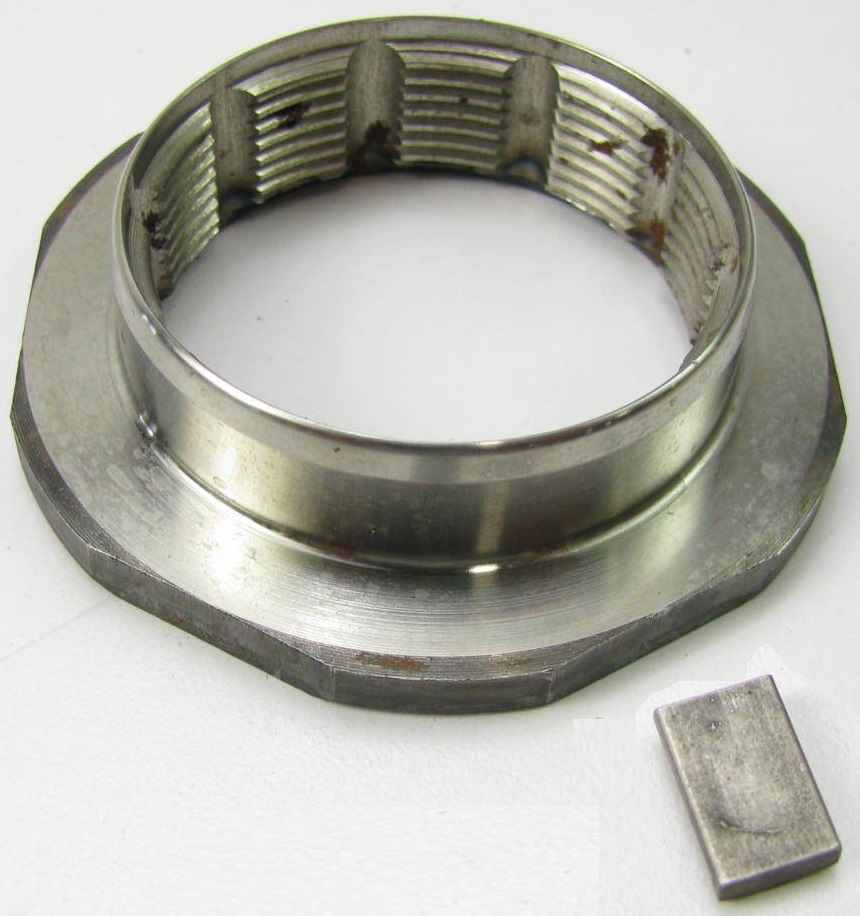 TUERCA DE PUNTAEJE - Para Neutralizador/4x4 Automático. Type 16; Thread; 1-5/8" x 16; Hex Size: 2-3/8"; Height: 5/8" foto 3