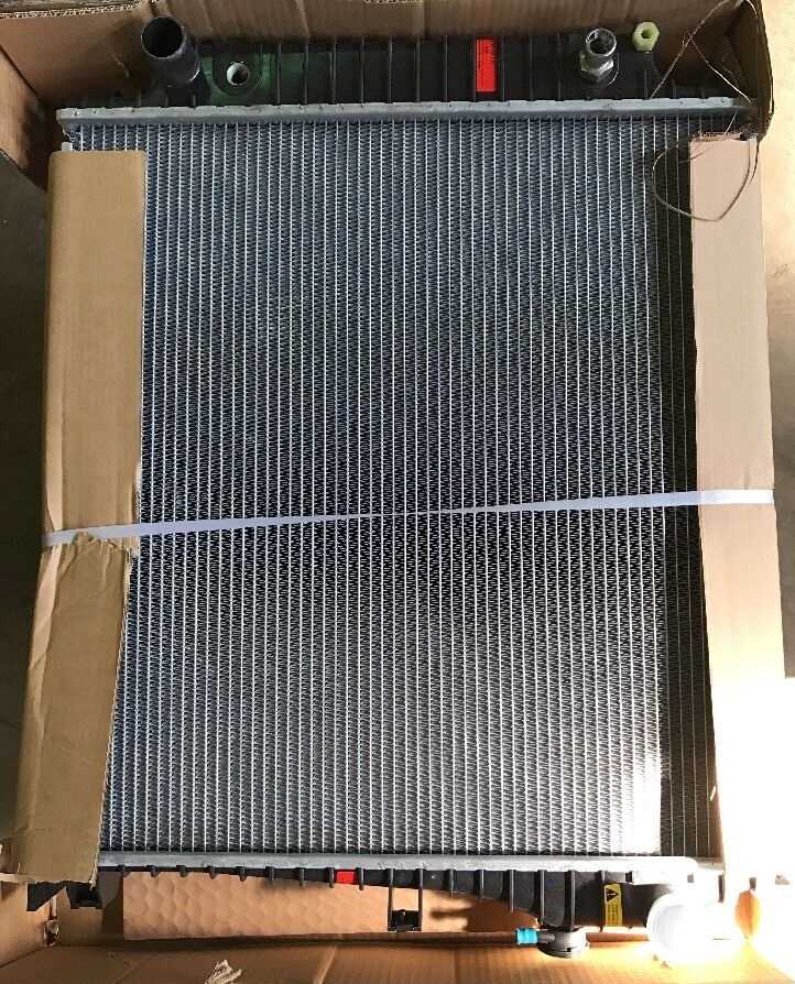 RADIADOR DE MOTOR foto 2